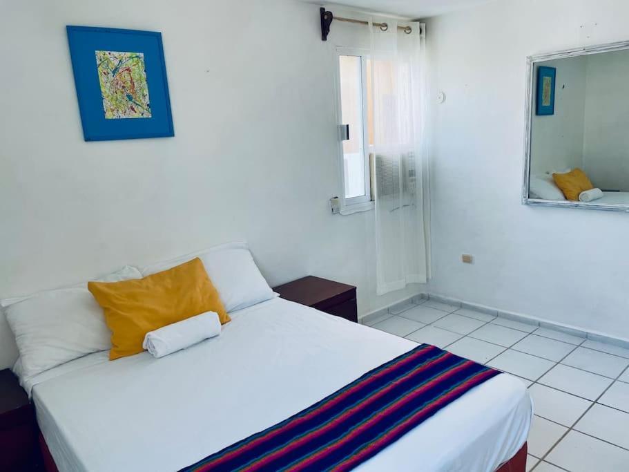 Punta Me Apartments & Rooms Near The Punta Sam Ferry Beach Cancun Bagian luar foto