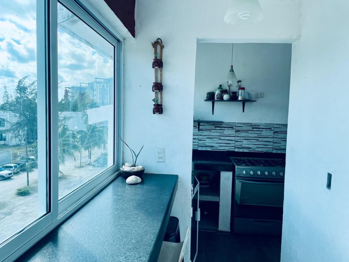 Punta Me Apartments & Rooms Near The Punta Sam Ferry Beach Cancun Bagian luar foto